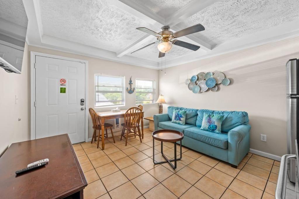 شقة 1Br With Pool Parking Pets Next To Beach 6 شاطئ ميرتل المظهر الخارجي الصورة