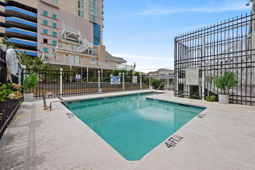 شقة 1Br With Pool Parking Pets Next To Beach 6 شاطئ ميرتل المظهر الخارجي الصورة