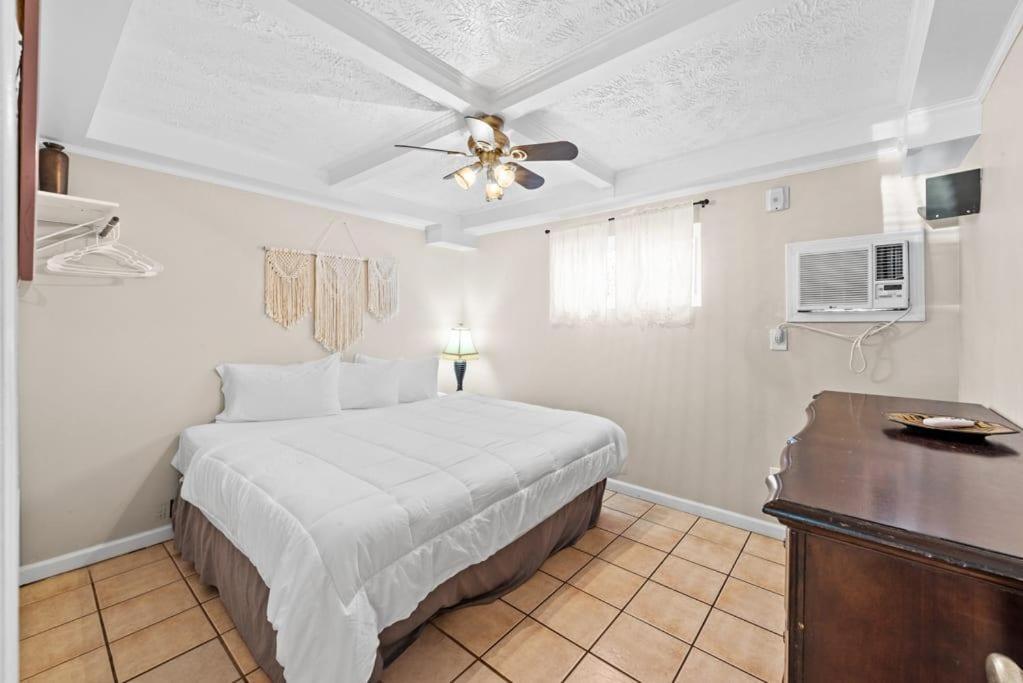شقة 1Br With Pool Parking Pets Next To Beach 6 شاطئ ميرتل المظهر الخارجي الصورة